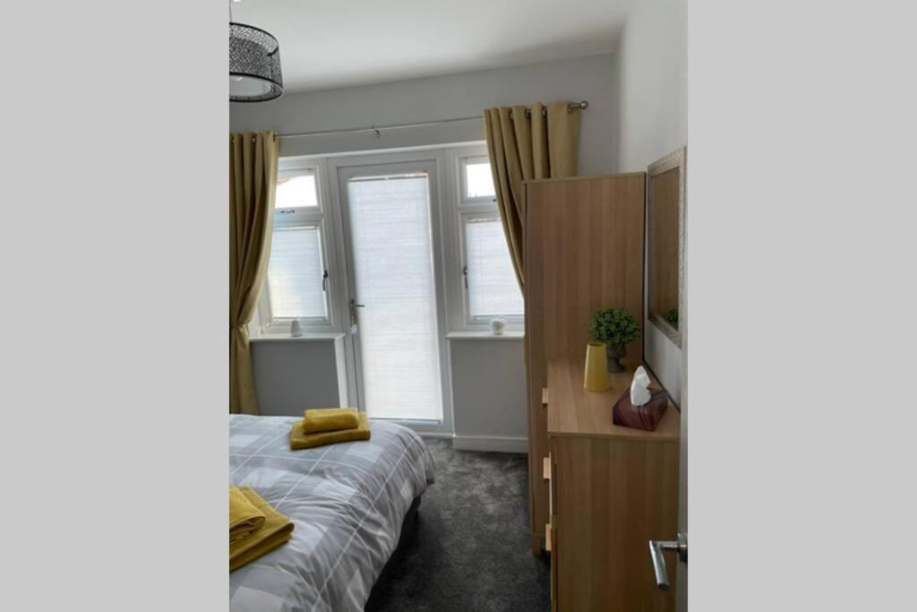 The Alvaros Apartment Southend-on-Sea Ngoại thất bức ảnh